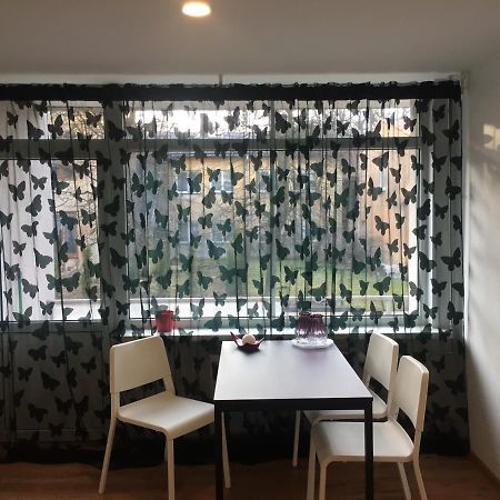 Apartamenti Zirnis ツェーシス エクステリア 写真