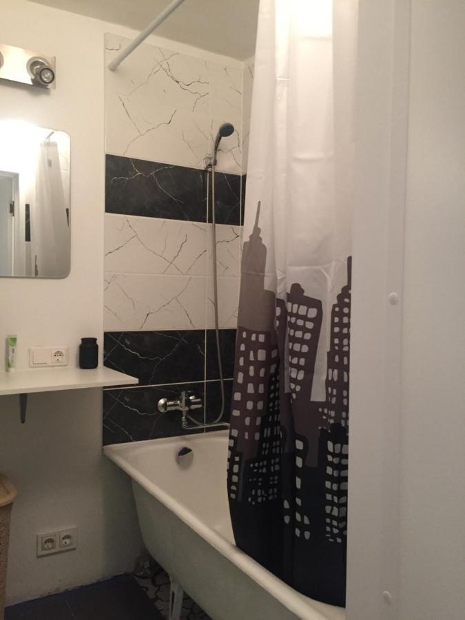 Apartamenti Zirnis ツェーシス エクステリア 写真