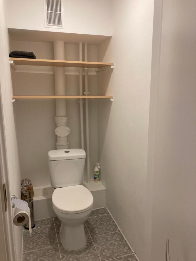 Apartamenti Zirnis ツェーシス エクステリア 写真
